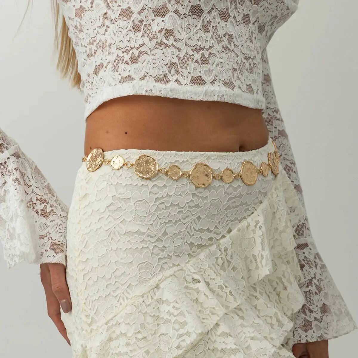 Body Jewelry Dress - Punkowe złote okrągłe łańcuszki na brzuch