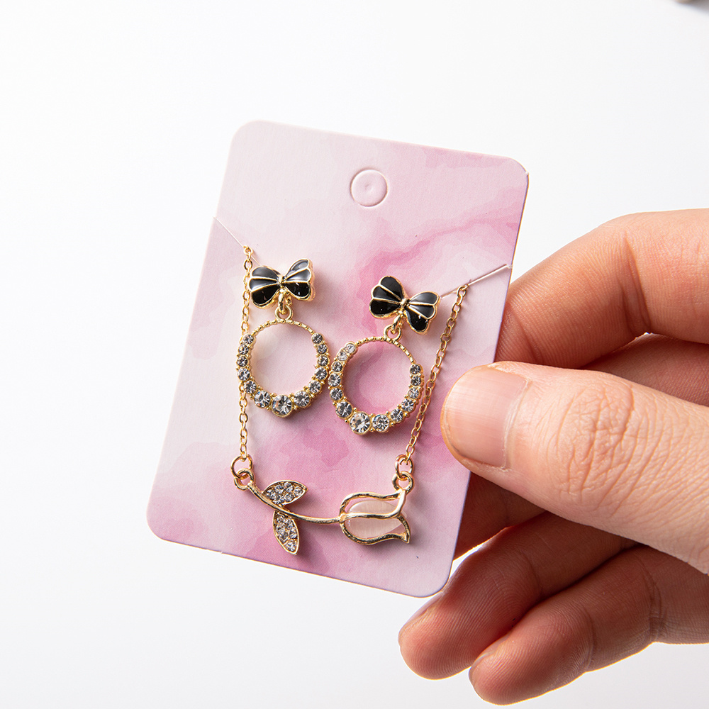 50 szt. Marmurowy stojak na ko – Body Jewelry Holder recenzja i cena