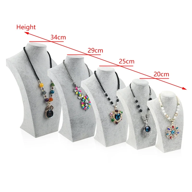 Aksamitny portret Naszyjnik Wy – Body Jewelry Holder recenzja i cena
