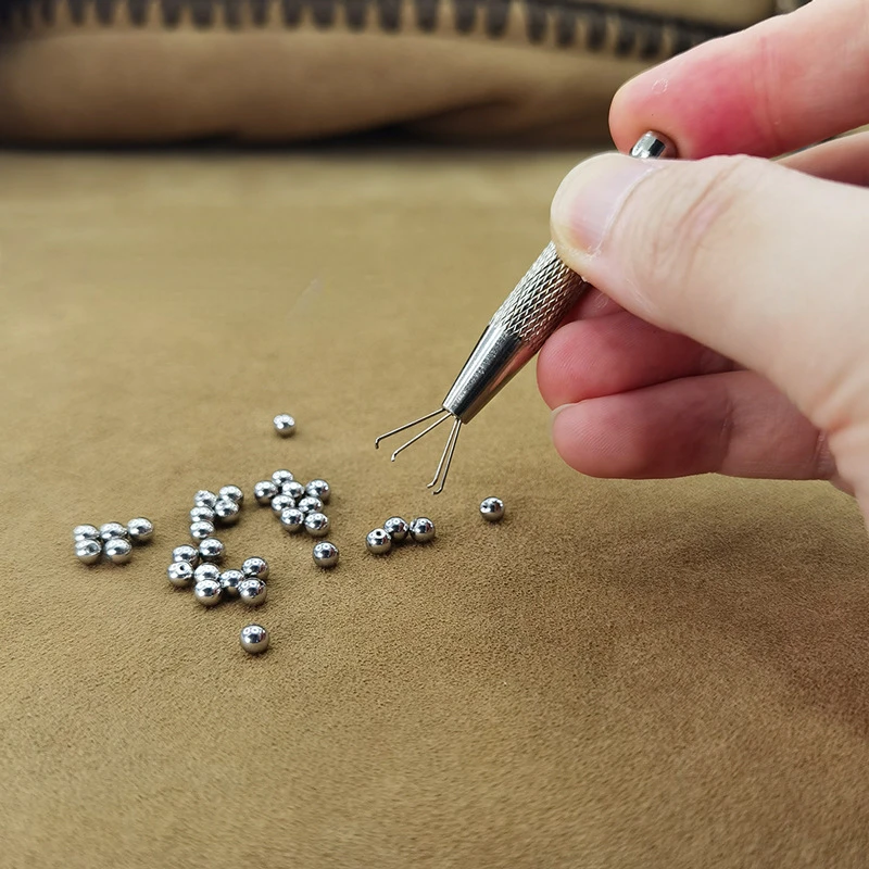 Mini 4-gazowe koraliki do biżu – Body Jewelry Holder recenzja i cena