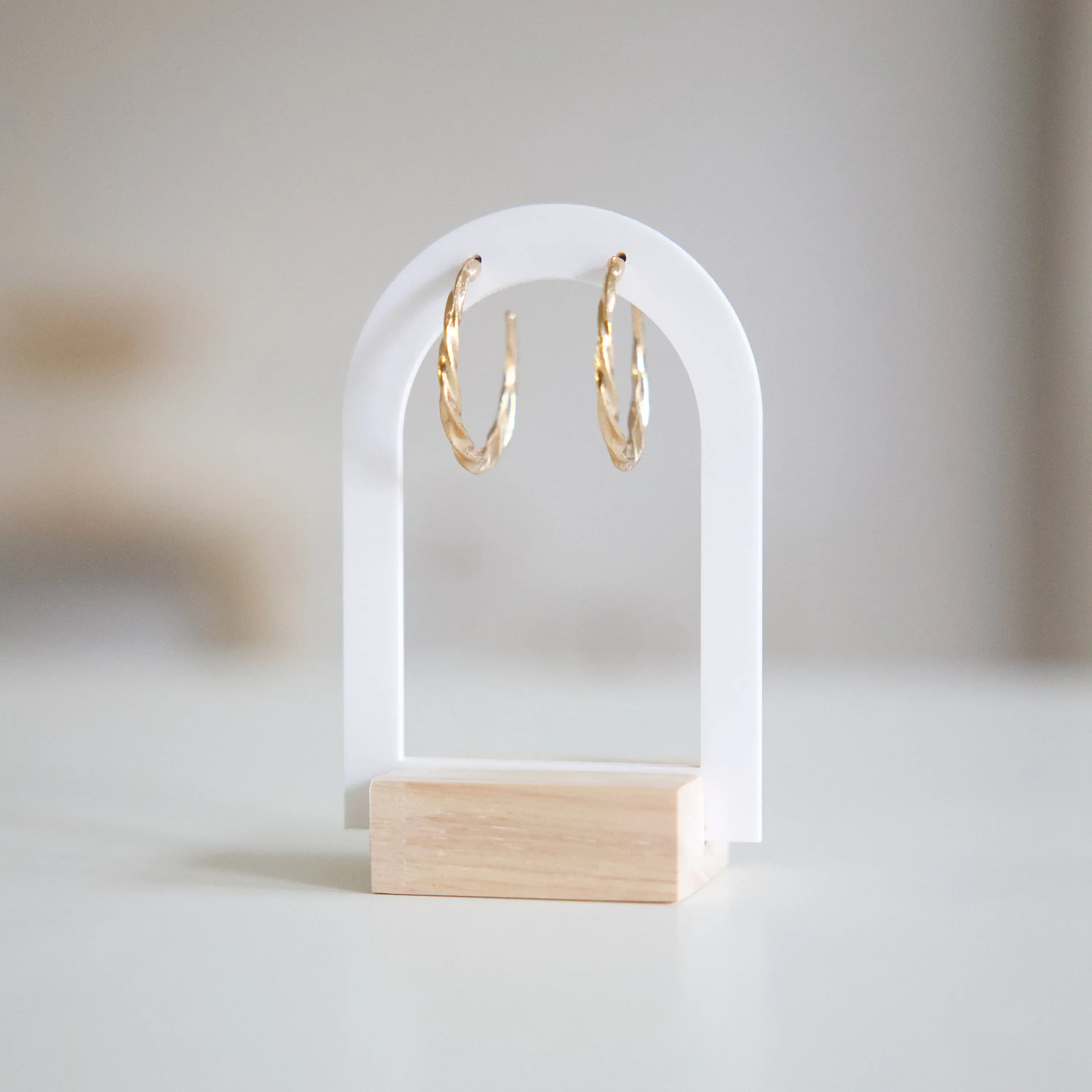 Akrylowy uchwyt na kolczyki i  – Body Jewelry Holder recenzja i cena